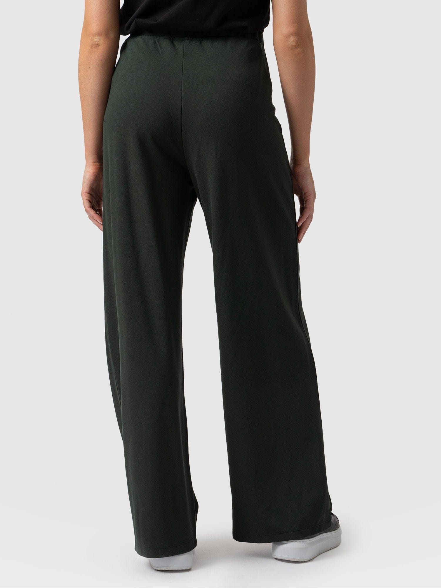Chelsea Pant Bottle Green Jersey - Women's Trousers | Saint + Sofia® UK